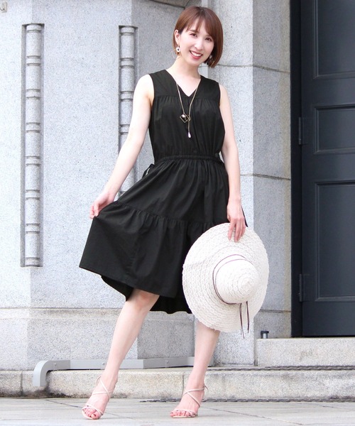 ElegChic(エレグシック)の「コットン ティアード ワンピース(ワンピース・レディース・ブラック/ベージュ/テラコッタ/オフホワイト・M/XL)」の21枚目の写真