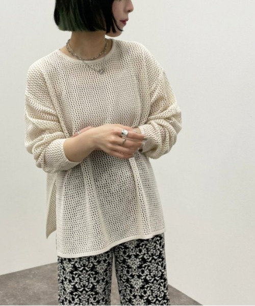 apres jour mignon(アプレジュールミニョン)の「メッシュ編みニット 【ZOZOTOWN限定アイテム】(ニット/セーター・レディース・アイボリー/ブラック/オレンジ・X-LARGE/フリー)」の2枚目の写真