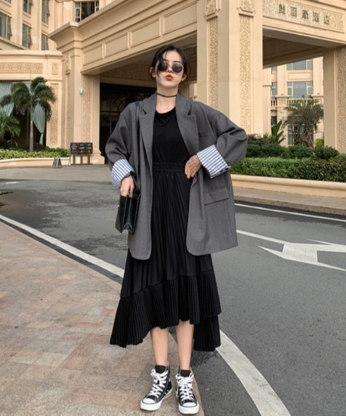 KOR(ケーオーアール)の「アシンメトリープリーツスカート(スカート・レディース・ホワイト/ブラック・S/M/L/XL)」の6枚目の写真