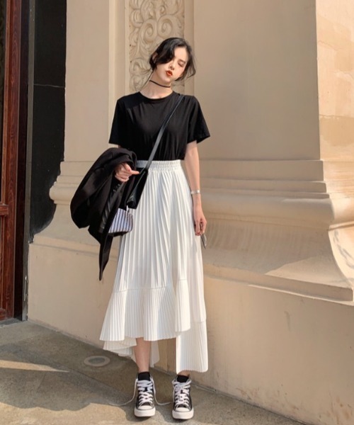 KOR(ケーオーアール)の「アシンメトリープリーツスカート(スカート・レディース・ホワイト/ブラック・S/M/L/XL)」の5枚目の写真