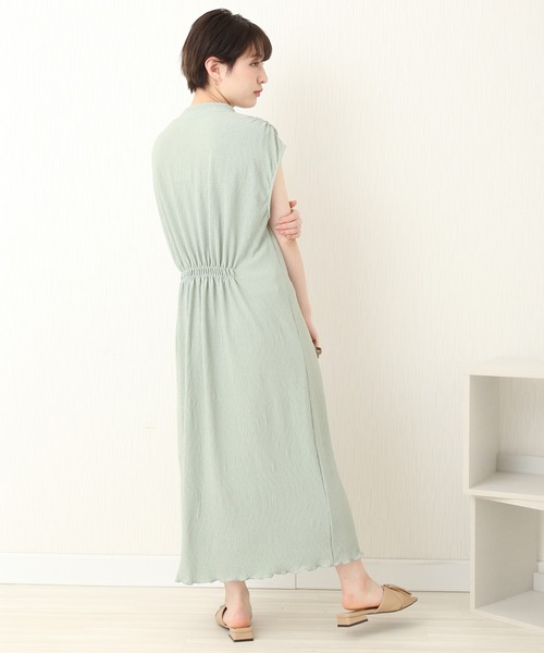 libelle more（リベル モア）の「楊柳プリーツスムース　プチハイネックワンピース（ワンピース・レディース・ブラック/ブラウン/グレイッシュベージュ/ライトカーキ・M/L）」の10枚目の写真