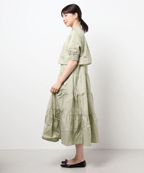 Mysa&Liina(ミーサリーナ)の「半袖ティアードワンピース(ワンピース・レディース・ベージュ/ネイビー/オフホワイト/イエロー/グリーン/ボルドー・M)」の7枚目の写真