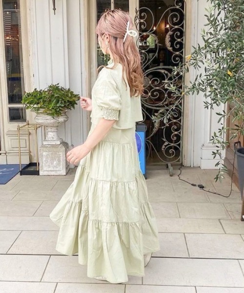 Mysa&Liina(ミーサリーナ)の「半袖ティアードワンピース(ワンピース・レディース・ベージュ/ネイビー/オフホワイト/イエロー/グリーン/ボルドー・M)」の15枚目の写真