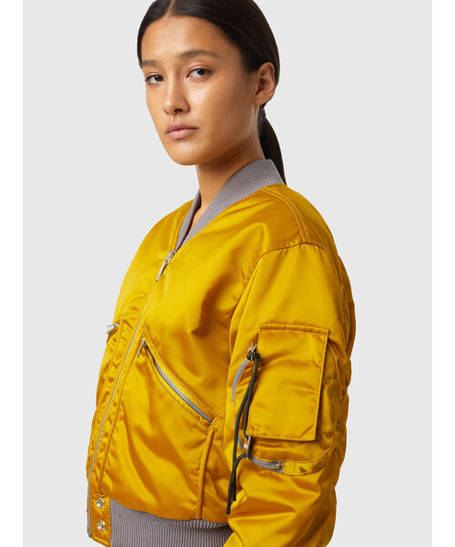 DIESEL（ディーゼル）の「レディース ボンバージャケット リバーシブル ショート丈（ブルゾン・レディース・イエロー/グレー・X-SMALL/MEDIUM/SMALL）」の8枚目の写真