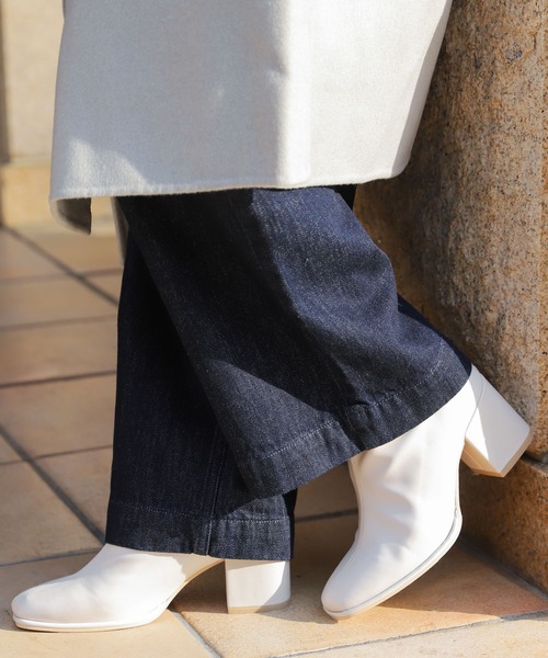 SENSE OF PLACE by URBAN RESEARCH（センスオブプレイスバイアーバンリサーチ）の「スクエアトウセンターシームストレッチブーツ（ブーツ・レディース・ブラック/ベージュ/ブラウン/アイボリー・SMALL/MEDIUM/LARGE）」の2枚目の写真