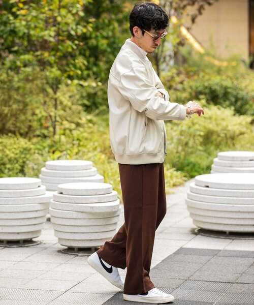 URBAN RESEARCH（アーバンリサーチ）の「ヴィーガンレザー MA-1（その他アウター・メンズ・ブラック/グレー/オフホワイト・MEDIUM/LARGE）」の5枚目の写真