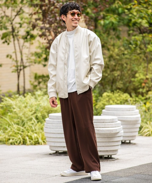 URBAN RESEARCH（アーバンリサーチ）の「ヴィーガンレザー MA-1（その他アウター・メンズ・ブラック/グレー/オフホワイト・MEDIUM/LARGE）」の13枚目の写真