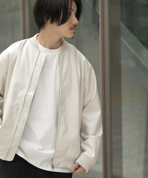 URBAN RESEARCH（アーバンリサーチ）の「ヴィーガンレザー MA-1（その他アウター・メンズ・ブラック/グレー/オフホワイト・MEDIUM/LARGE）」の15枚目の写真