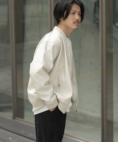 URBAN RESEARCH（アーバンリサーチ）の「ヴィーガンレザー MA-1（その他アウター・メンズ・ブラック/グレー/オフホワイト・MEDIUM/LARGE）」の17枚目の写真