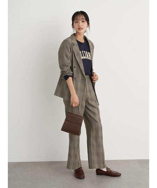 earth music&ecology（アースミュージックアンドエコロジー）の「VALLIANT Tシャツ ＊（Tシャツ/カットソー・レディース・オフホワイト/チャコールグレー/ネイビー・FREE）」の19枚目の写真