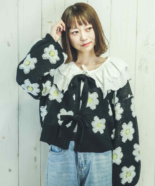 Hamble by Par Avion（ハンブルバイパラビオン）の「フラワーカーデ（カーディガン/ボレロ・レディース・アイボリー/ブラック・ONESIZE）」の2枚目の写真