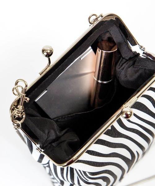 ALTROSE（アルトローズ）の「ショルダーバッグ [ミクロン]（ショルダーバッグ・レディース・ブラック/パープル/グリーン/アイボリー/ゼブラ・FREE）」の15枚目の写真