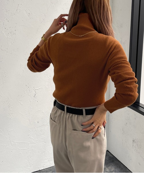 apres jour mignon（アプレジュールミニョン）の「タートルネックリブニット【ZOZOTOWN限定アイテム】（ニット/セーター・レディース・ブルー系その他/アイボリー/ダークブラウン/ダークグリーン/ブラック/グリーン/パープル/オレンジ/グリーン系その他・X-LARGE/フリー）」の13枚目の写真