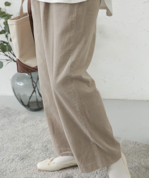 URBAN RESEARCH DOORS(アーバンリサーチドアーズ)の「コーデュロイイージーパンツ(その他パンツ・レディース・チャコールグレー/ライトグレー/オリーブ・38/36)」の14枚目の写真