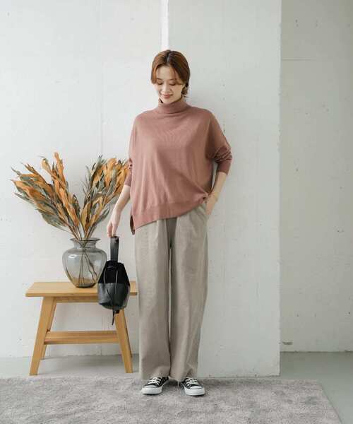 URBAN RESEARCH DOORS(アーバンリサーチドアーズ)の「コーデュロイイージーパンツ(その他パンツ・レディース・チャコールグレー/ライトグレー/オリーブ・38/36)」の8枚目の写真