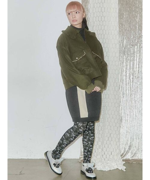 merry jenny(メリージェニー)の「フリルカラーパイピングブルゾン(ブルゾン・レディース・ブラック/カーキ・FREE)」の4枚目の写真