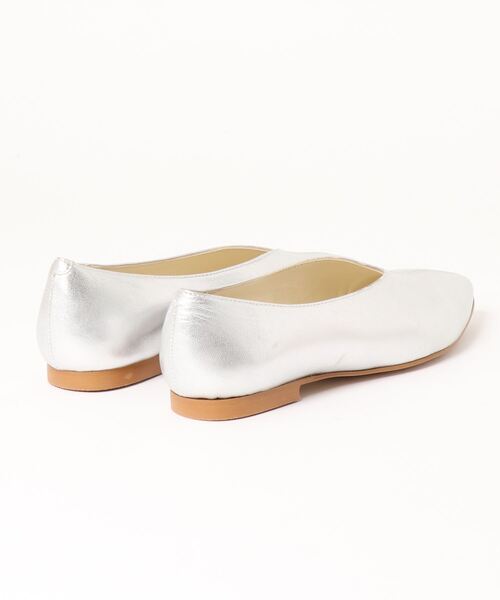 REMME(レメ)の「【REMME】CENTURY フラットパンプス(パンプス・レディース・シルバー・36)」の3枚目の写真