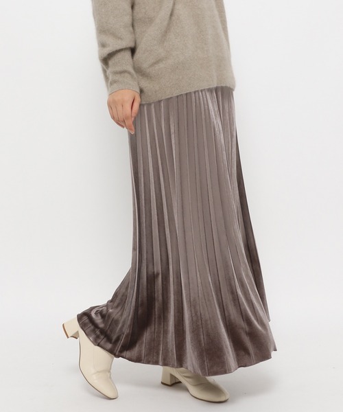BAYFLOW（ベイフロー）の「ベロアプリーツスカート（スカート・レディース・グリーン/モカ/アイボリー・SMALL/MEDIUM）」の8枚目の写真