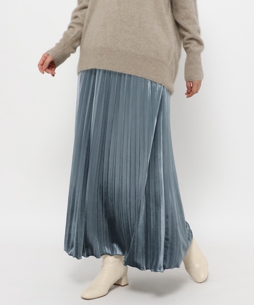 BAYFLOW（ベイフロー）の「ベロアプリーツスカート（スカート・レディース・グリーン/モカ/アイボリー・SMALL/MEDIUM）」の9枚目の写真