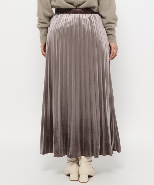 BAYFLOW（ベイフロー）の「ベロアプリーツスカート（スカート・レディース・グリーン/モカ/アイボリー・SMALL/MEDIUM）」の12枚目の写真