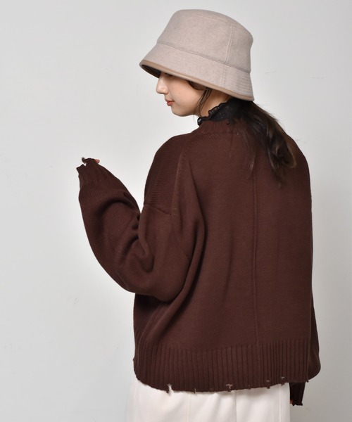 RETRO GIRL(レトロガール)の「アウトリッキングダメージニット(ニット/セーター・レディース・ダークブラウン/オレンジ/グリーン/ブラック系その他/ブルー・FREE)」の12枚目の写真