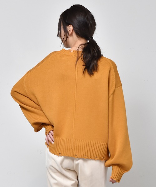 RETRO GIRL(レトロガール)の「アウトリッキングダメージニット(ニット/セーター・レディース・ダークブラウン/オレンジ/グリーン/ブラック系その他/ブルー・FREE)」の16枚目の写真