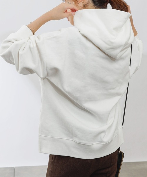 COLONY 2139（コロニートゥーワンスリーナイン）の「裏起毛フード付パーカー（パーカー・レディース・ブラック/オフホワイト/ピンク/グリーン/モカ・MEDIUM/LARGE）」の6枚目の写真