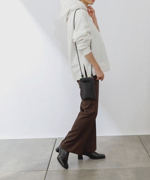 COLONY 2139（コロニートゥーワンスリーナイン）の「裏起毛フード付パーカー（パーカー・レディース・ブラック/オフホワイト/ピンク/グリーン/モカ・MEDIUM/LARGE）」の11枚目の写真