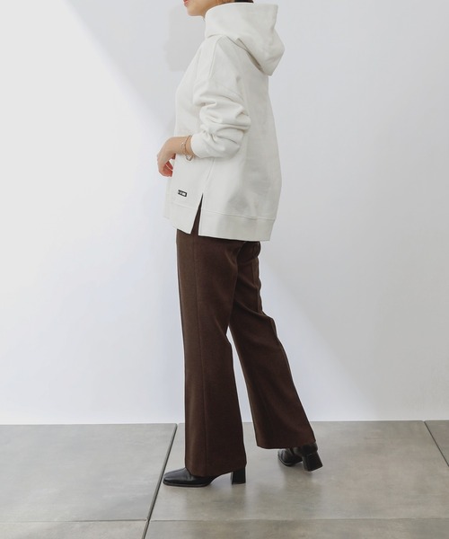 COLONY 2139（コロニートゥーワンスリーナイン）の「裏起毛フード付パーカー（パーカー・レディース・ブラック/オフホワイト/ピンク/グリーン/モカ・MEDIUM/LARGE）」の12枚目の写真