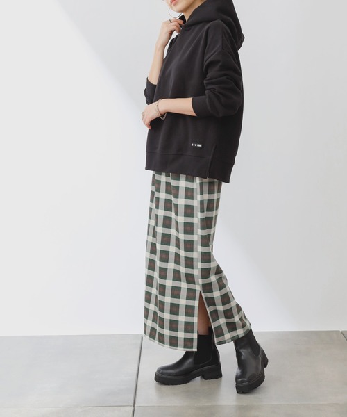 COLONY 2139（コロニートゥーワンスリーナイン）の「裏起毛フード付パーカー（パーカー・レディース・ブラック/オフホワイト/ピンク/グリーン/モカ・MEDIUM/LARGE）」の18枚目の写真