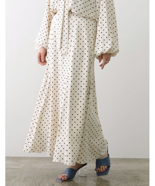 Re:EDIT（リエディ）の「[低身長サイズ有]ドット柄マーメイドスカート（スカート・レディース・ホワイト/ブラック/アイボリー・MEDIUM/SHORT/LARGE）」の10枚目の写真