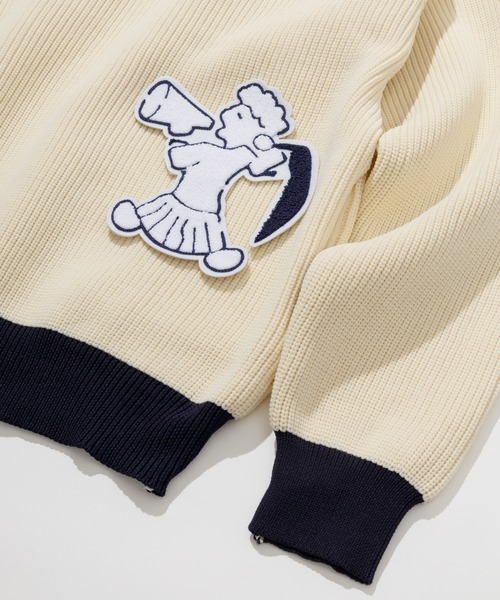 ADAM ET ROPE'(アダムエロペ)の「【LOGAN/ローガン 別注】カレッジニット Vネック オーバーシルエット/ワッペン付(ニット/セーター・メンズ・ホワイト/ピンク/ブルー系その他6・M/L)」の11枚目の写真