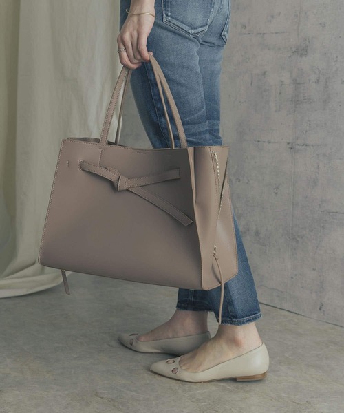 URBAN RESEARCH ROSSO（アーバンリサーチロッソ）の「ベルトデザイントート（トートバッグ・レディース・チャコールグレー/ベージュ/グレー・FREE）」の5枚目の写真