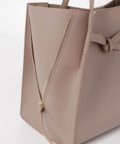 URBAN RESEARCH ROSSO（アーバンリサーチロッソ）の「ベルトデザイントート（トートバッグ・レディース・チャコールグレー/ベージュ/グレー・FREE）」の14枚目の写真