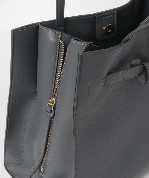 URBAN RESEARCH ROSSO（アーバンリサーチロッソ）の「ベルトデザイントート（トートバッグ・レディース・チャコールグレー/ベージュ/グレー・FREE）」の17枚目の写真