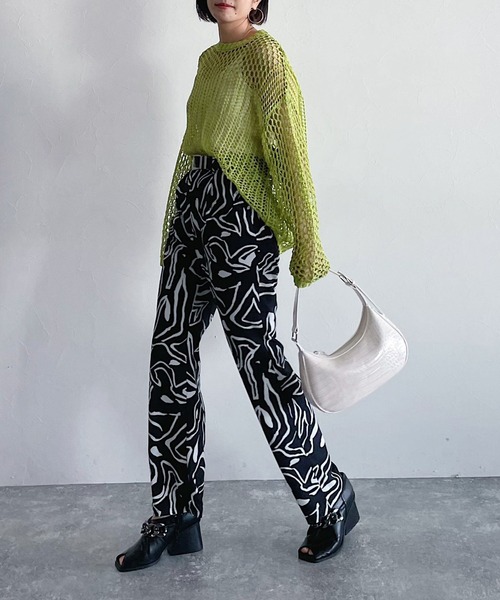 PAGEBOY(ページボーイ)の「パッチワークメッシュプルオーバー(ニット/セーター・レディース・オフホワイト/ブラック/ライム・FREE)」の11枚目の写真