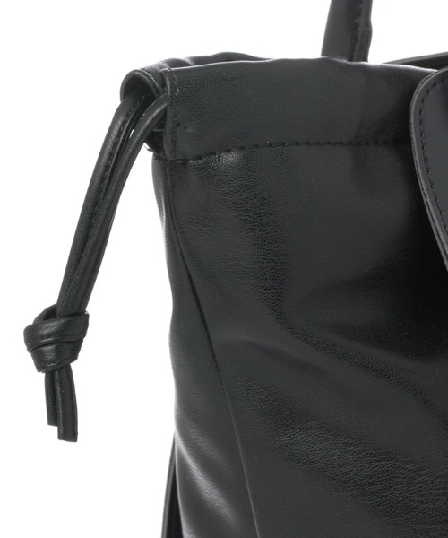 LAKOLE（ラコレ）の「コンビ巾着トートバッグ / 266468（ショルダーバッグ・レディース・ブラウン系その他/ベージュ/ブラック/ホワイト/ブラウン・FREE）」の16枚目の写真