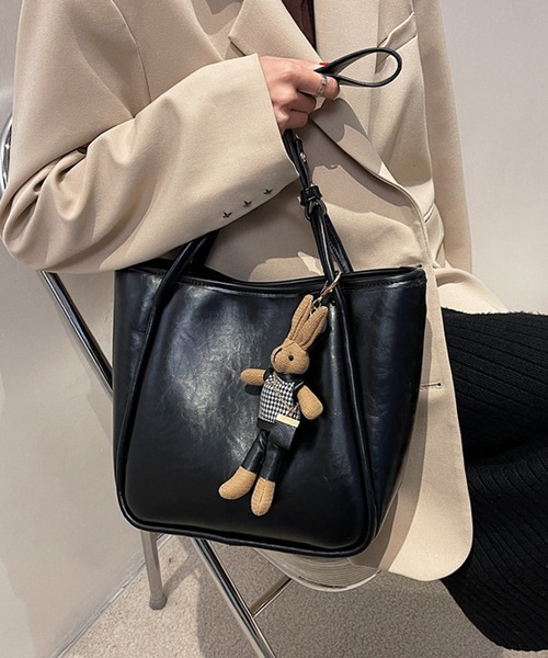 florist（フローリスト）の「PUレザーの台形フォルムワンハンドルトートバッグ/ショルダーバッグ（トートバッグ・レディース・ブラック系その他2/ブラック系その他3/ブラウン系その他2/ブラウン系その他3/ブラウン系その他4/ブラウン系その他5・FREE）」の11枚目の写真