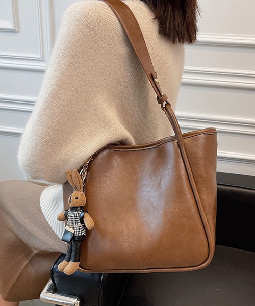 florist（フローリスト）の「PUレザーの台形フォルムワンハンドルトートバッグ/ショルダーバッグ（トートバッグ・レディース・ブラック系その他2/ブラック系その他3/ブラウン系その他2/ブラウン系その他3/ブラウン系その他4/ブラウン系その他5・FREE）」の12枚目の写真