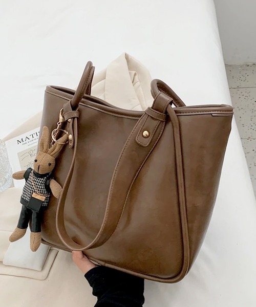 florist（フローリスト）の「PUレザーの台形フォルムワンハンドルトートバッグ/ショルダーバッグ（トートバッグ・レディース・ブラック系その他2/ブラック系その他3/ブラウン系その他2/ブラウン系その他3/ブラウン系その他4/ブラウン系その他5・FREE）」の18枚目の写真