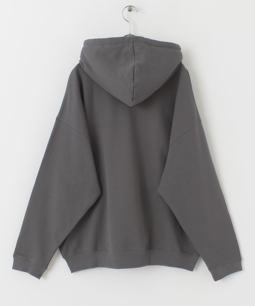 HEYUMM（ヘユム）の「裏毛チビロゴフーディー（スウェット・レディース・アイボリー/グリーン/チャコールグレー・ONE）」の6枚目の写真