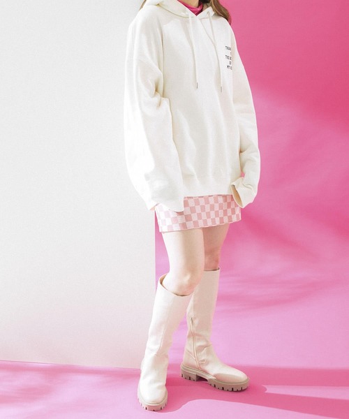 HEYUMM（ヘユム）の「裏毛チビロゴフーディー（スウェット・レディース・アイボリー/グリーン/チャコールグレー・ONE）」の8枚目の写真