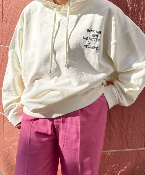 HEYUMM（ヘユム）の「裏毛チビロゴフーディー（スウェット・レディース・アイボリー/グリーン/チャコールグレー・ONE）」の10枚目の写真