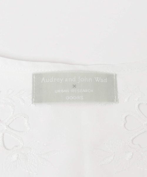 URBAN RESEARCH DOORS(アーバンリサーチドアーズ)の「『別注』Audrey and John Wad×DOORS スカラップつけ襟(付け襟・レディース・ホワイト・FREE)」の7枚目の写真