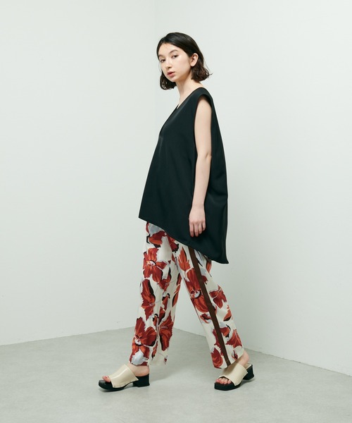 Lui's（ルイス）の「ビッグフラワープリントラインパンツ（スラックス・レディース・ホワイト/グリーン・FREE）」の18枚目の写真