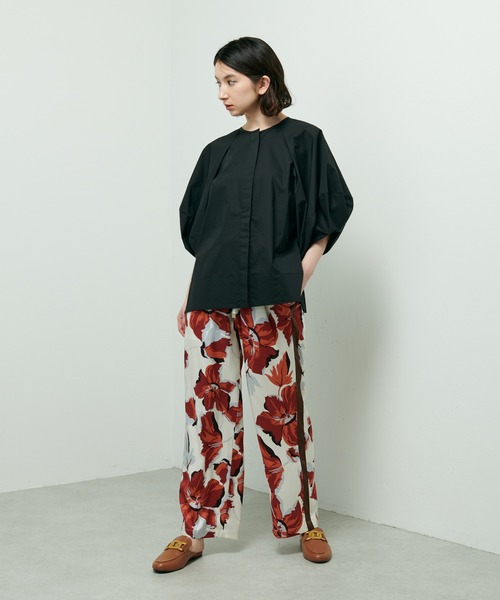 Lui's（ルイス）の「ビッグフラワープリントラインパンツ（スラックス・レディース・ホワイト/グリーン・FREE）」の6枚目の写真