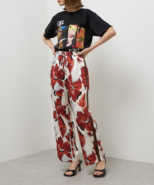 Lui's（ルイス）の「ビッグフラワープリントラインパンツ（スラックス・レディース・ホワイト/グリーン・FREE）」の22枚目の写真