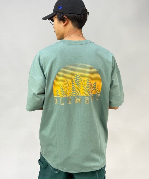 ELEMENT(エレメント)の「ELEMENT/エレメント ビッグシルエット バックプリントTシャツ BC021-253(Tシャツ/カットソー・メンズ・ホワイト/ブラック/グリーン・L/XL/M)」の3枚目の写真