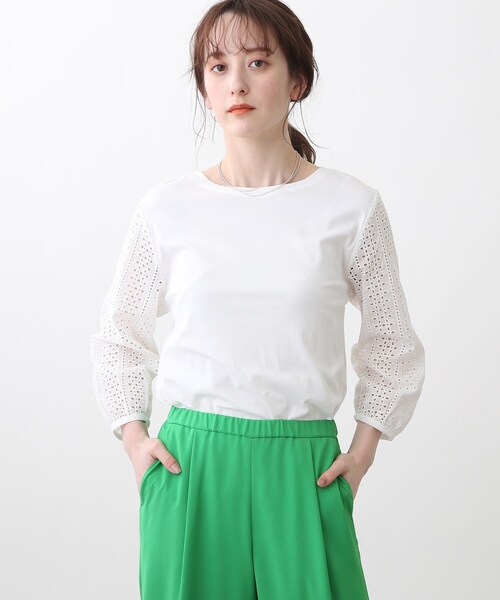 INDIVI（インディヴィ）の「◆【洗える】袖カットワーク刺繍カットソー（Tシャツ/カットソー・レディース・ホワイト/ブラック/サックスブルー/チャコールグレー/ライトグリーン・15 /19/12/34/05/13/38）」の10枚目の写真