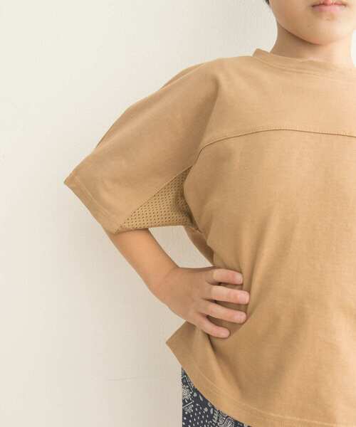 URBAN RESEARCH DOORS(アーバンリサーチドアーズ)の「メッシュスウィッチングドルマンTシャツ(KIDS)(Tシャツ/カットソー・キッズ・ベージュ/カーキ・135/120/105)」の5枚目の写真